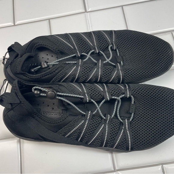 Men's Max Water Shoes - All in Motion New Sz 9 - Picture 10 of 10